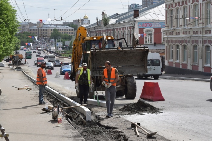 В центре Иванова убирают отбойник и строят парковки администрация города Иваново