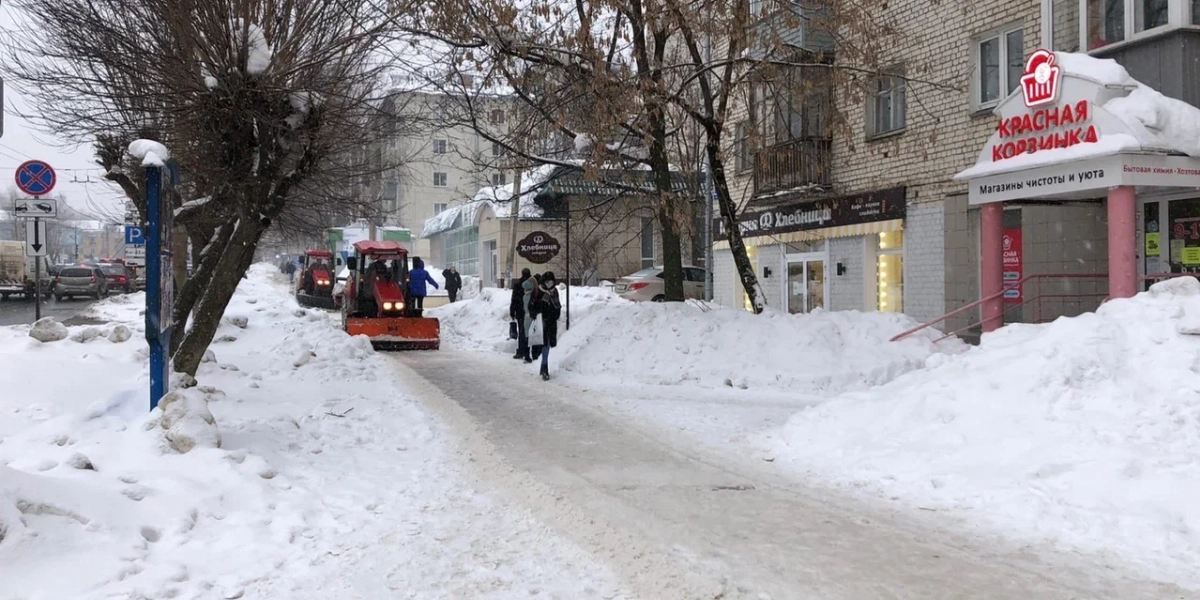 На улицах Иванова выросли стихийные горы мусора редакции
