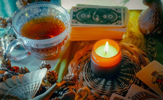 Как зарядиться на прибыль в Суперлуние: мощный денежный обряд на 5-6 ноября 2025 года